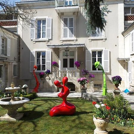 Отель Le Cedre Bleu Бурж Экстерьер фото